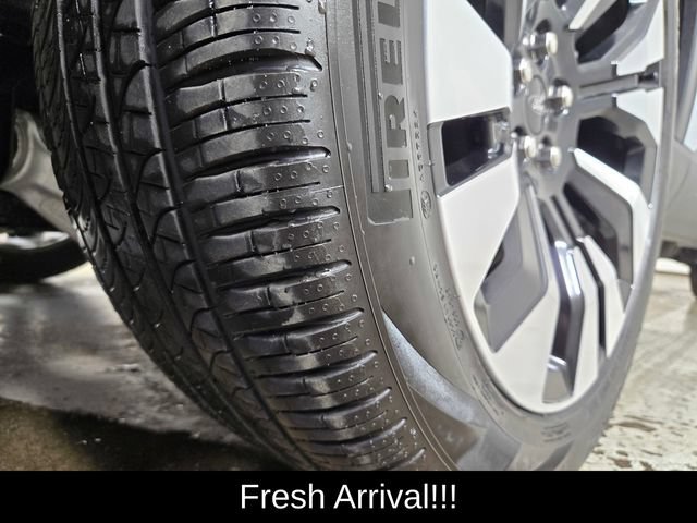 Used 2026 Ford Explorer Platinum w/ LUX Leather Package AWD/4WD image 11