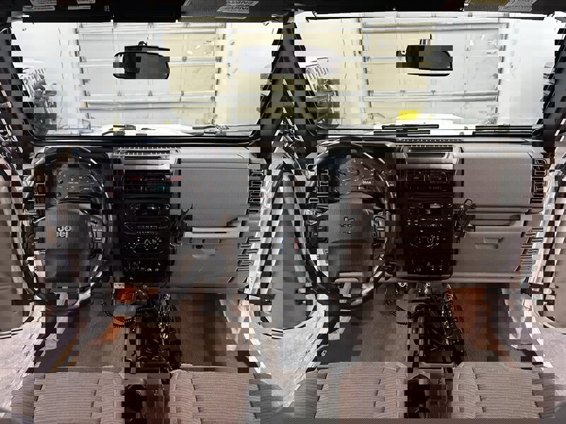 Used 2005 Jeep Wrangler Rubicon image 17