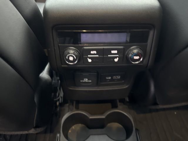 Used 2023 GMC Acadia Denali w/ Denali Ultimate Package image 16