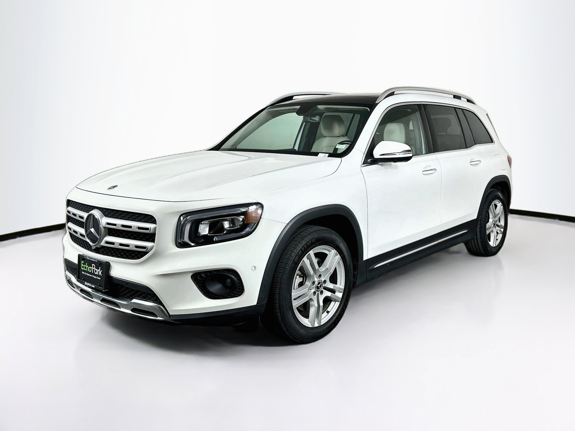 Used 2023 Mercedes-Benz GLB 250 4MATIC image 3