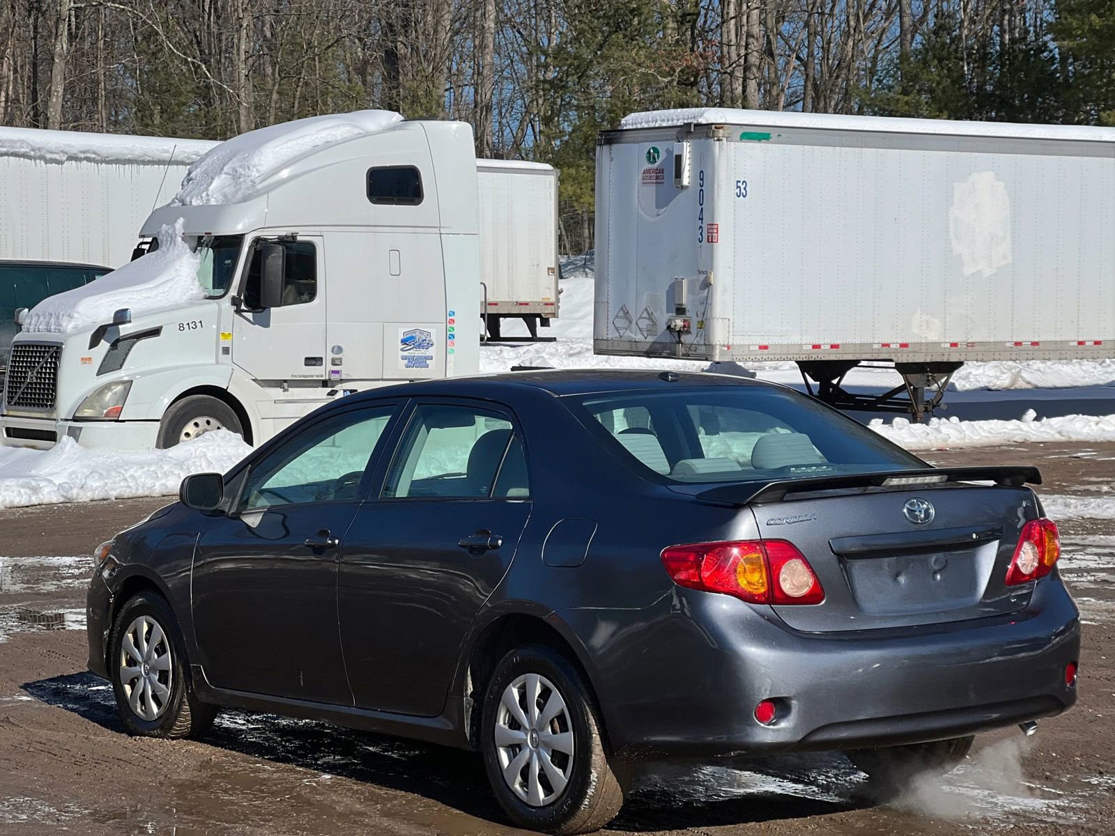 Used 2010 Toyota Corolla LE image 4