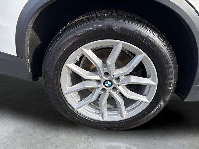 Used 2022 BMW X5 xDrive40i w/ Climate Comfort Package image 27