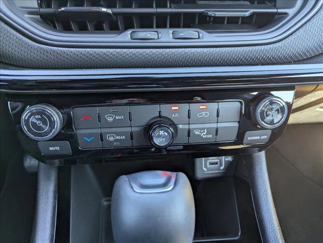 New 2026 Jeep Compass Latitude image 19