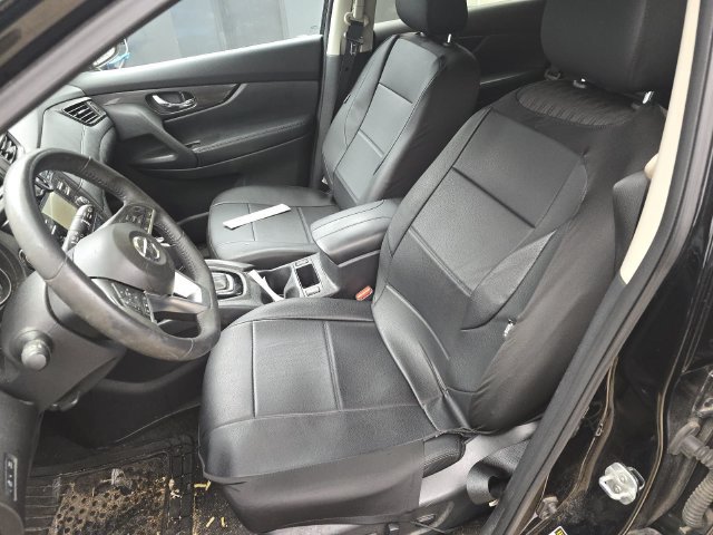 Used 2017 Nissan Rogue SV FWD image 13