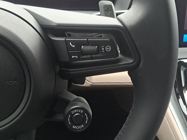 Certified 2025 Porsche Panamera 4 image 30