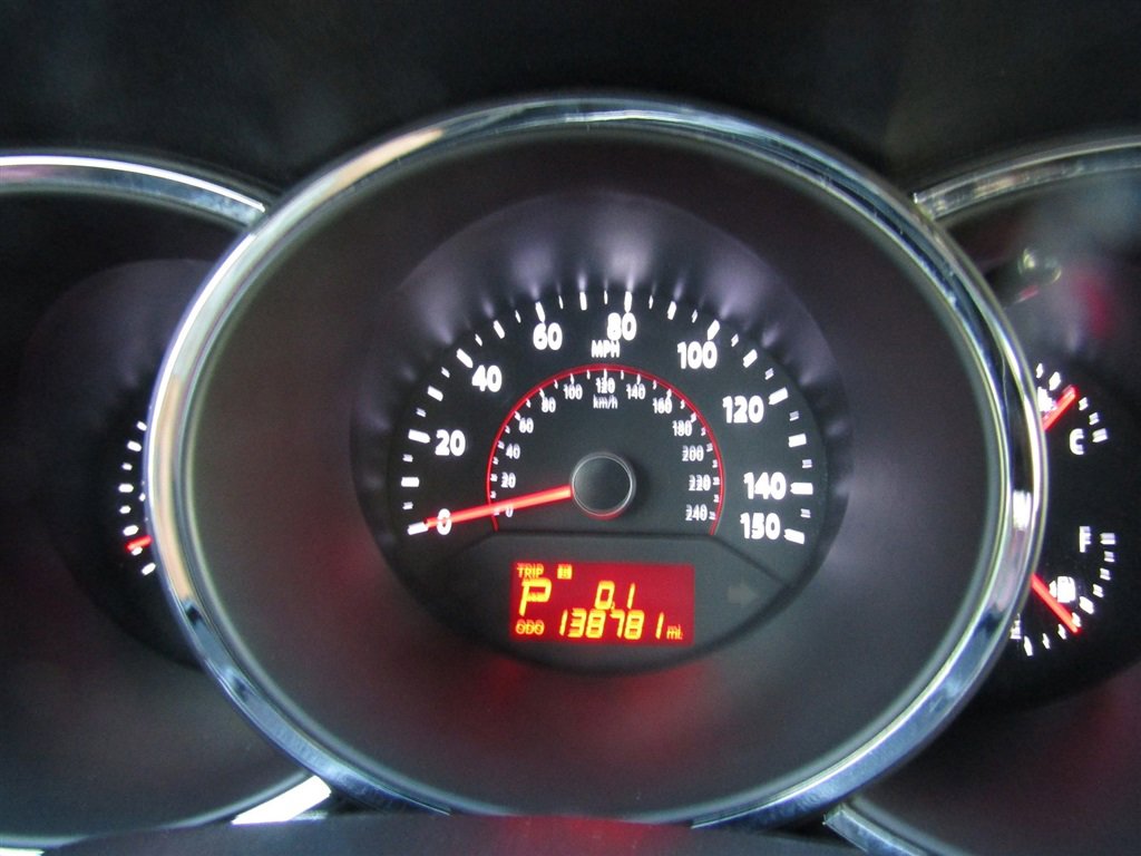 Used 2013 Kia Sorento LX image 32