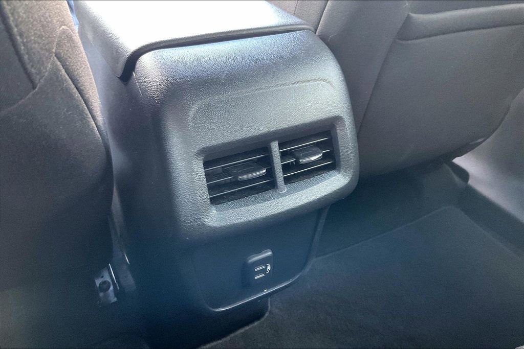 Used 2023 Chevrolet Equinox LS w/ Midnight Edition image 32