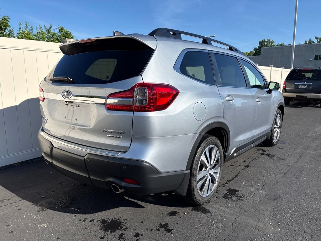 Used 2021 Subaru Ascent Limited w/ Technology Package AWD/4WD image 3