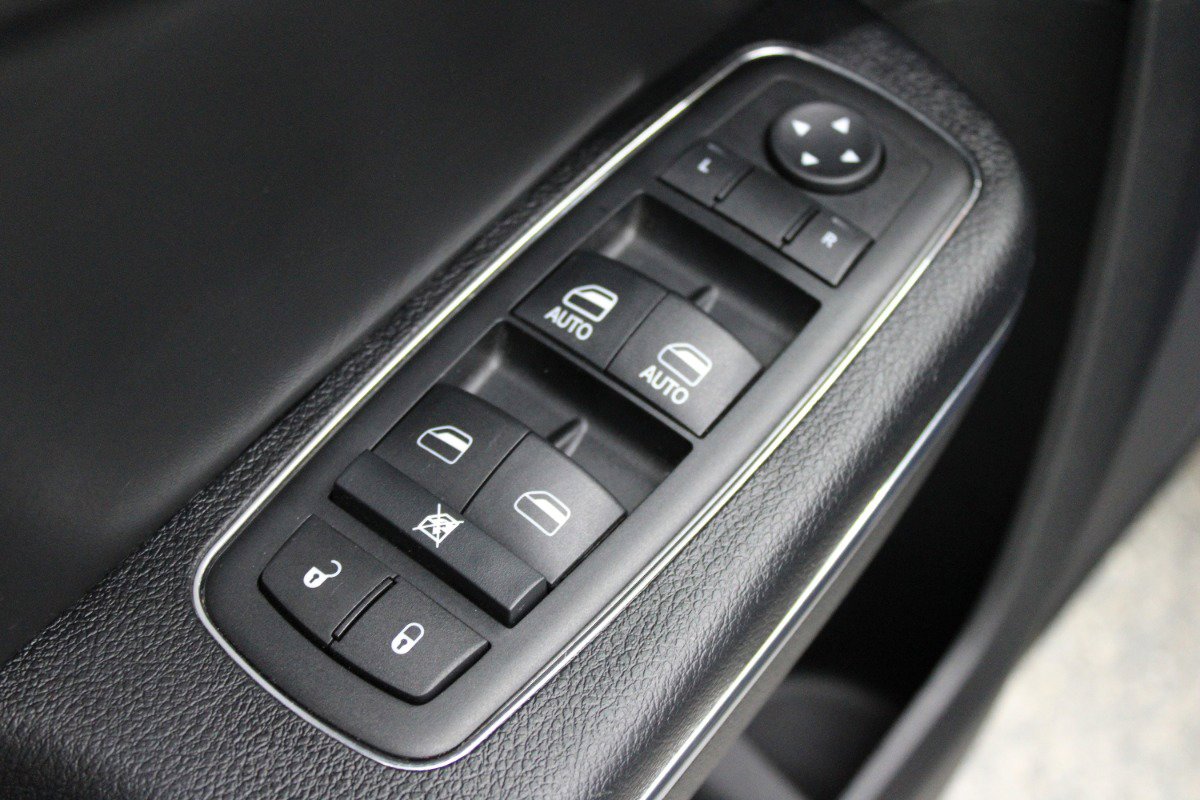 Used 2014 Dodge Charger SXT Plus image 17