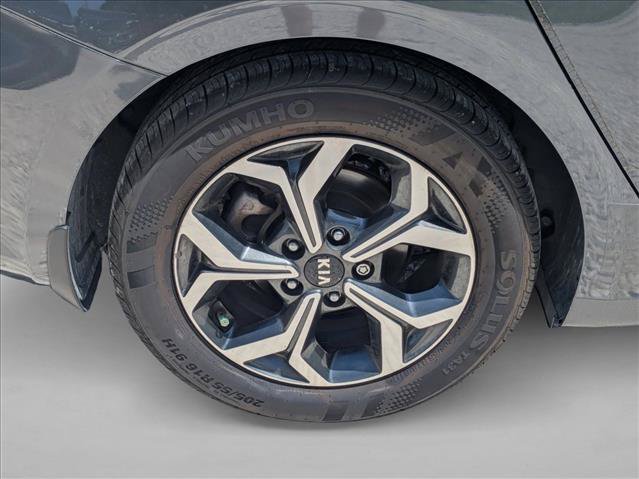 Used 2020 Kia Forte LXS FWD image 10