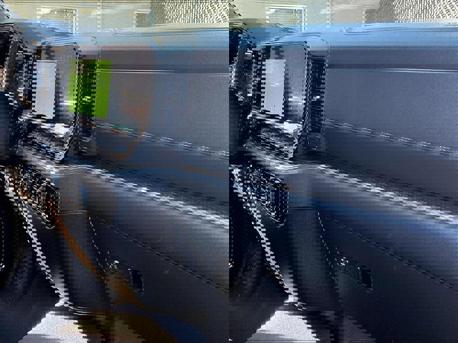 Used 2023 Chevrolet Silverado 1500 LT image 14