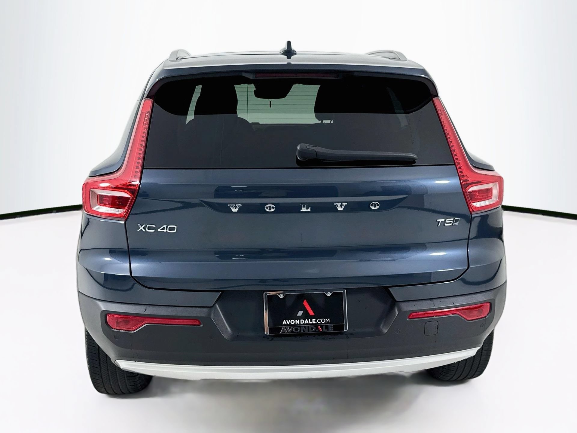 Used 2022 Volvo XC40 T5 Inscription w/ Climate Package AWD/4WD image 7