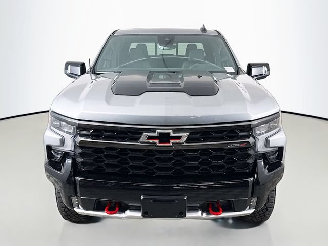 Used 2024 Chevrolet Silverado 1500 ZR2 w/ Technology Package AWD/4WD image 2