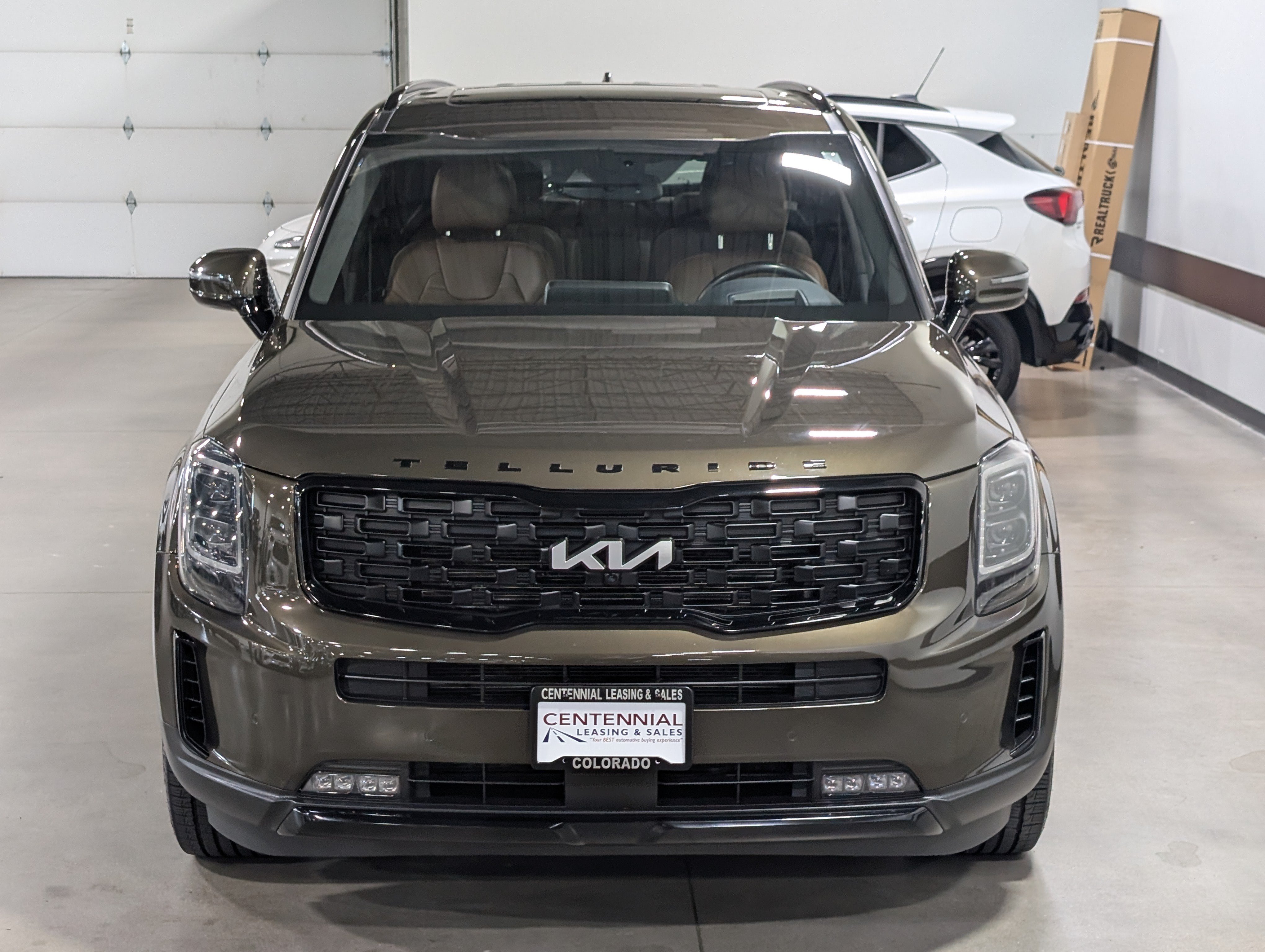 Used 2022 Kia Telluride SX w/ SX Prestige Package AWD/4WD image 8
