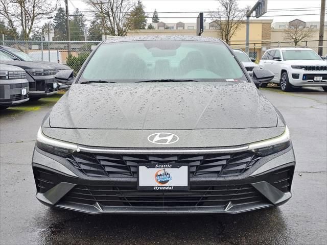 New 2026 Hyundai Elantra Sport FWD image 2