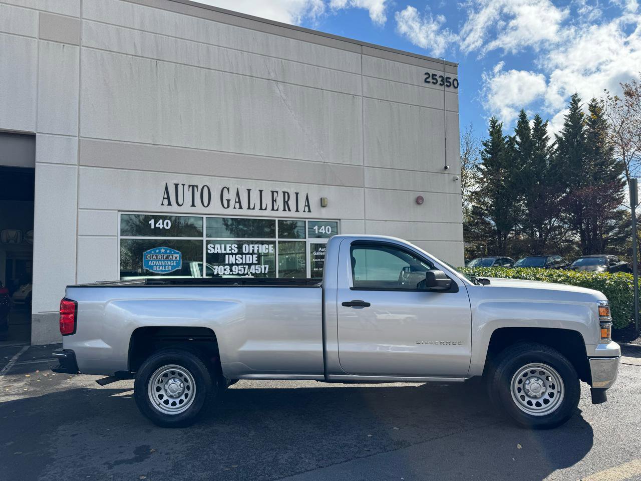 Used 2014 Chevrolet Silverado 1500 LT w/ LT Convenience Package AWD/4WD image 3
