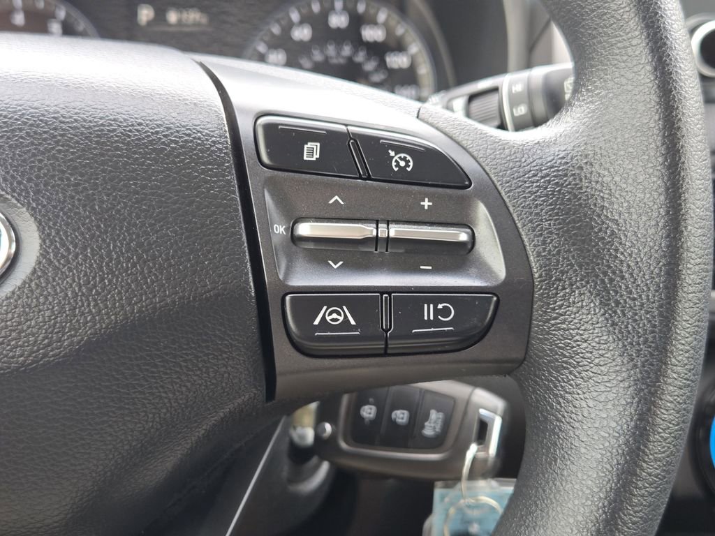 Used 2022 Hyundai Kona SE FWD image 28