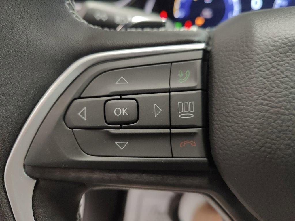 New 2025 Jeep Grand Cherokee Limited w/ Luxury Tech Group II image 26