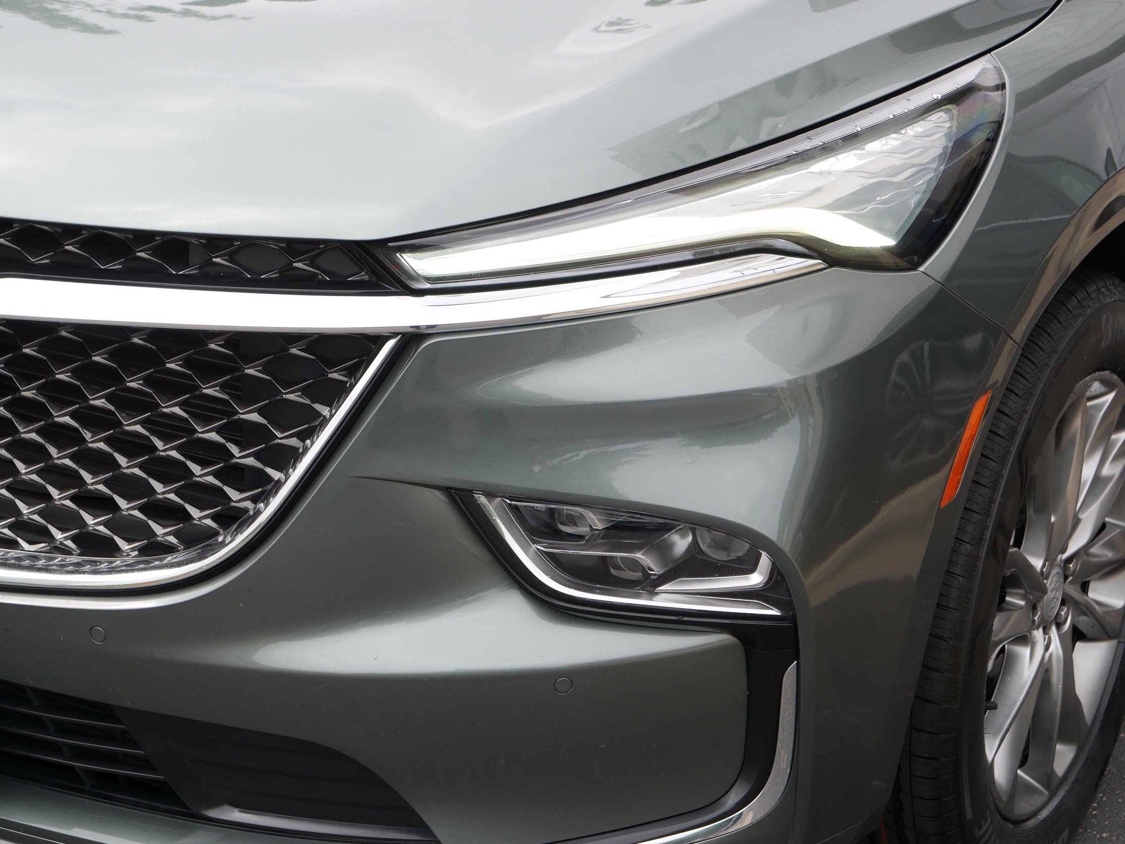 Used 2022 Buick Enclave Avenir w/ Avenir Technology Package image 16