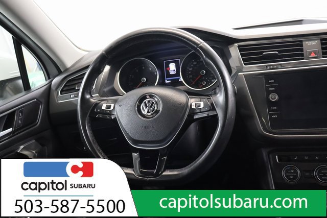 Used 2018 Volkswagen Tiguan SEL AWD/4WD image 16