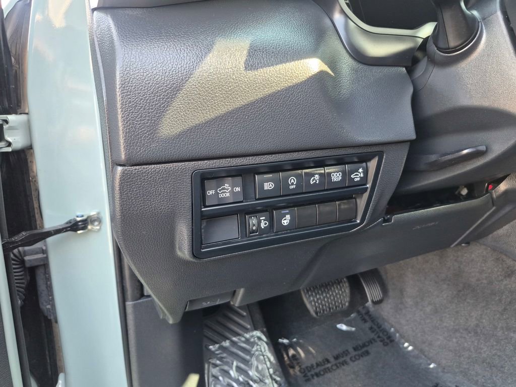 Used 2024 Toyota Tundra Limited image 16