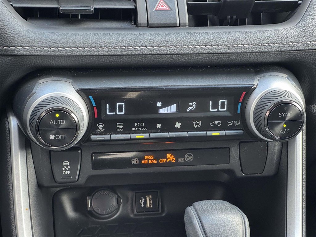 Used 2024 Toyota RAV4 XLE image 5