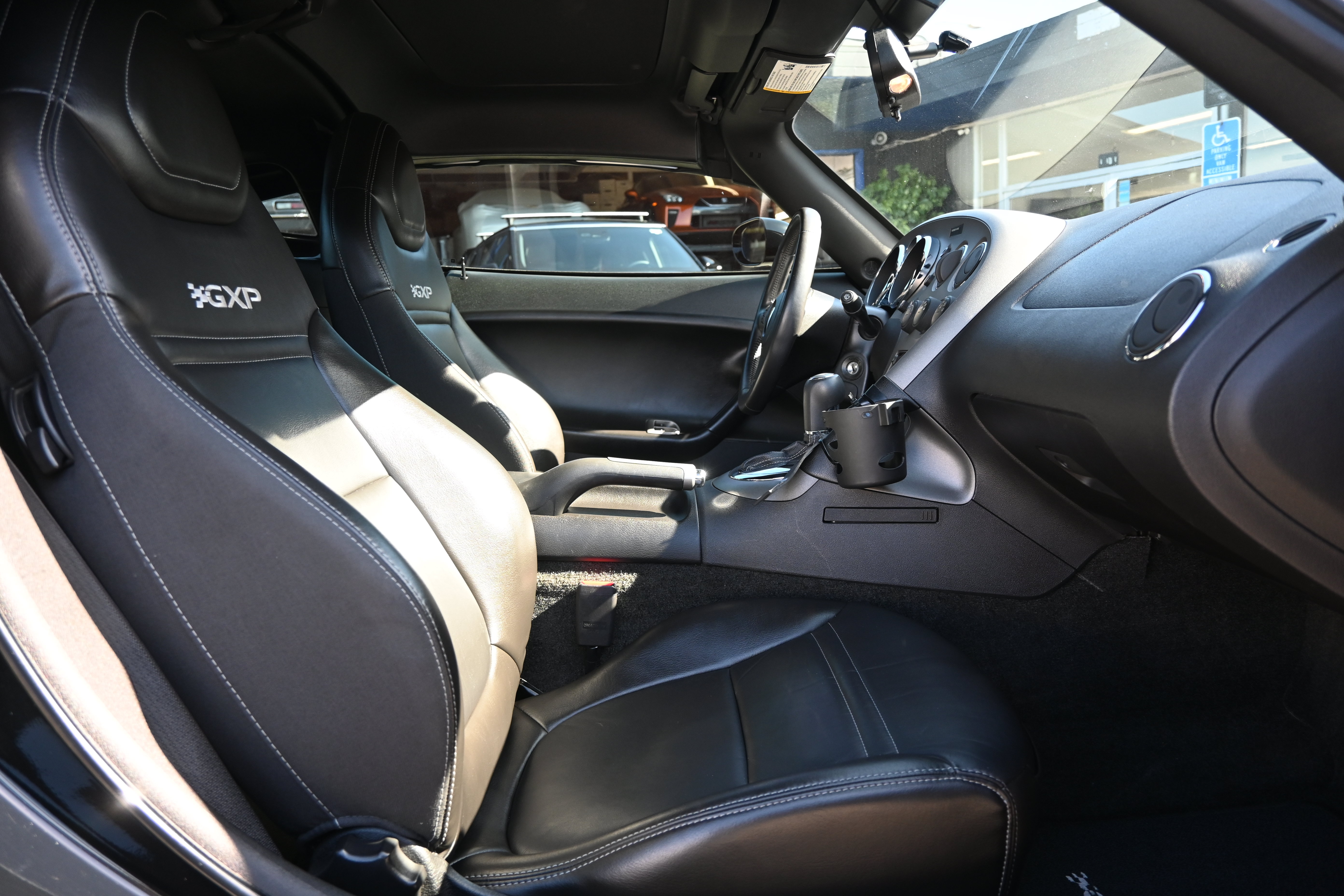 Used 2009 Pontiac Solstice GXP w/ Premium Package RWD image 24
