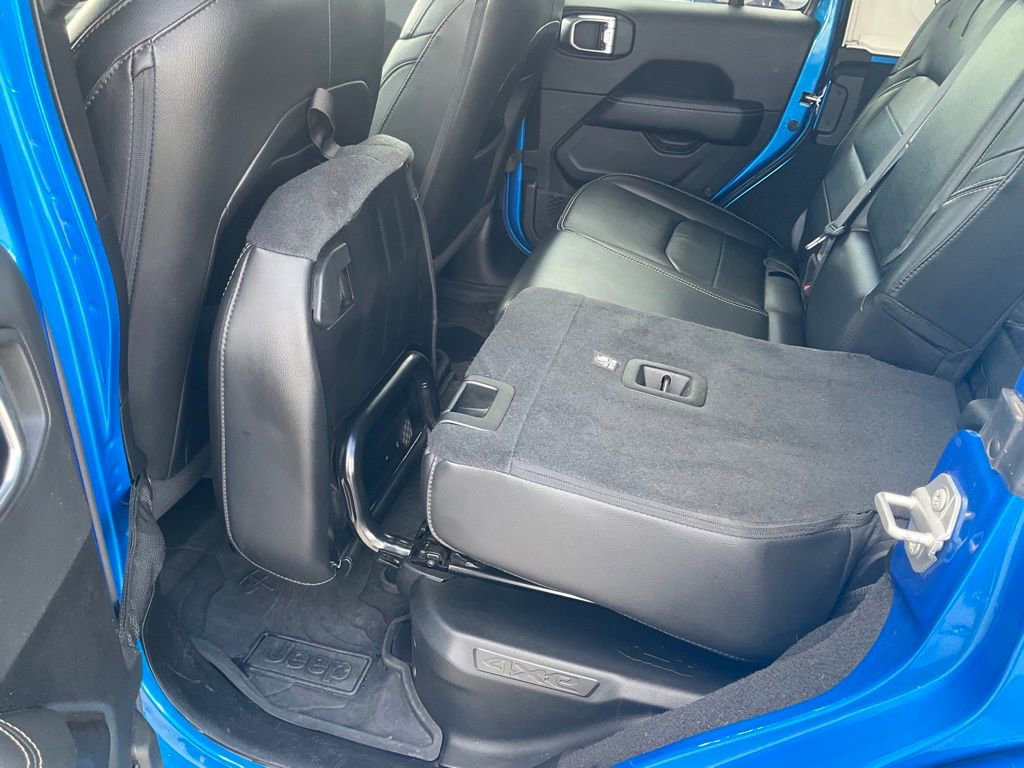Used 2022 Jeep Wrangler Unlimited Sahara image 31