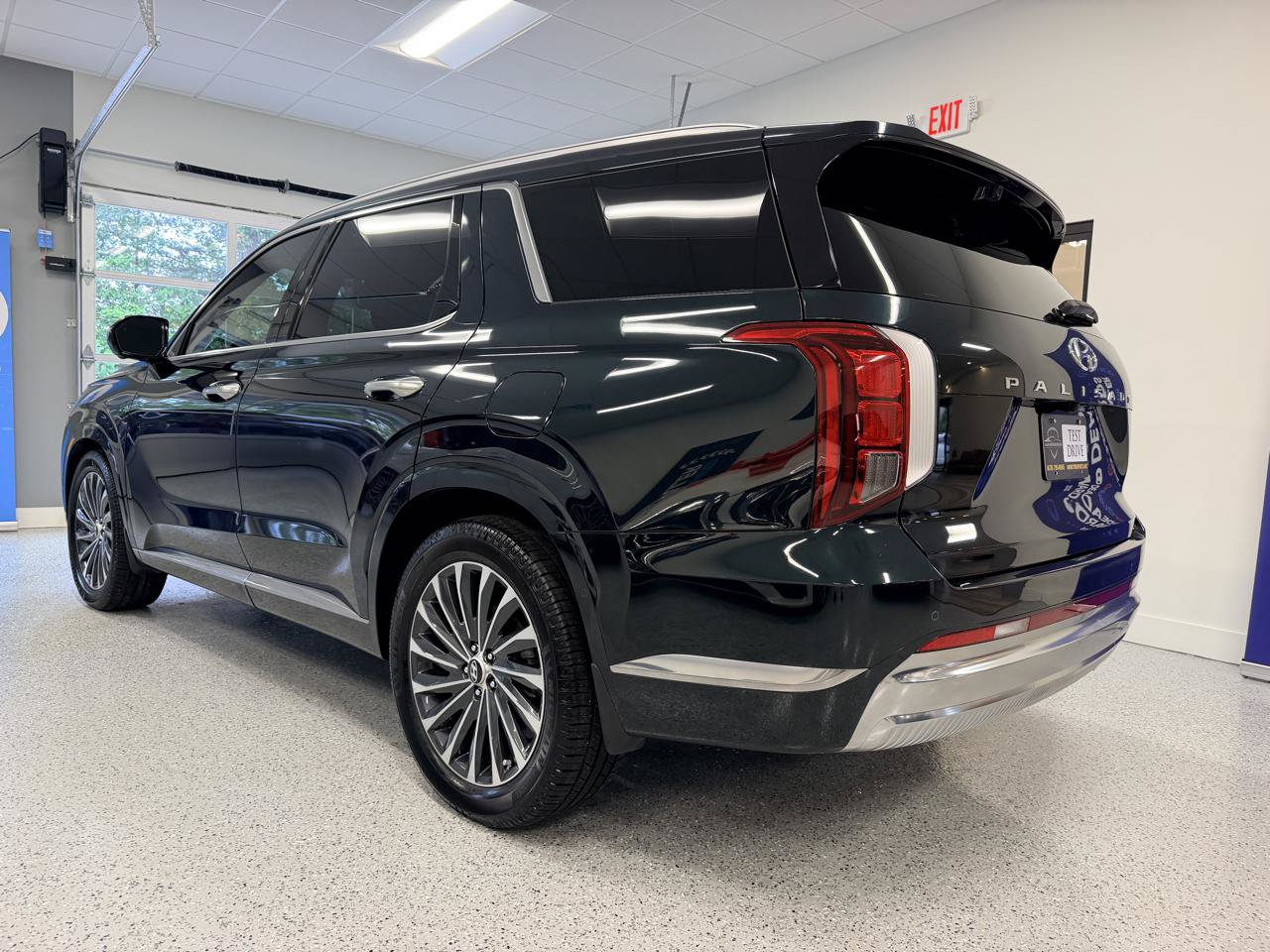 Used 2023 Hyundai Palisade Calligraphy FWD image 8