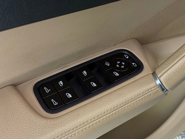 Used 2020 Porsche Cayenne image 28