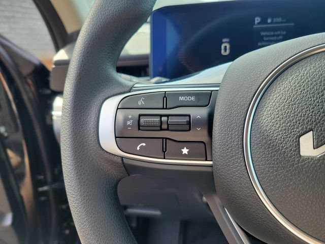 New 2026 Kia K5 LXS FWD image 15