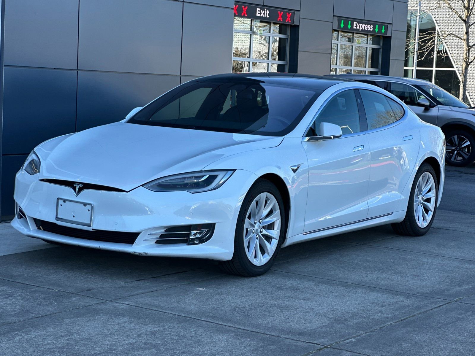 Used 2020 Tesla Model S AWD image 7