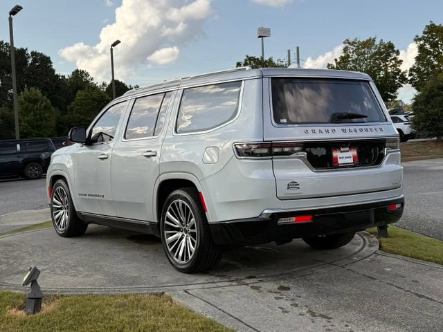 Used 2023 Jeep Grand Wagoneer Series III AWD/4WD image 5