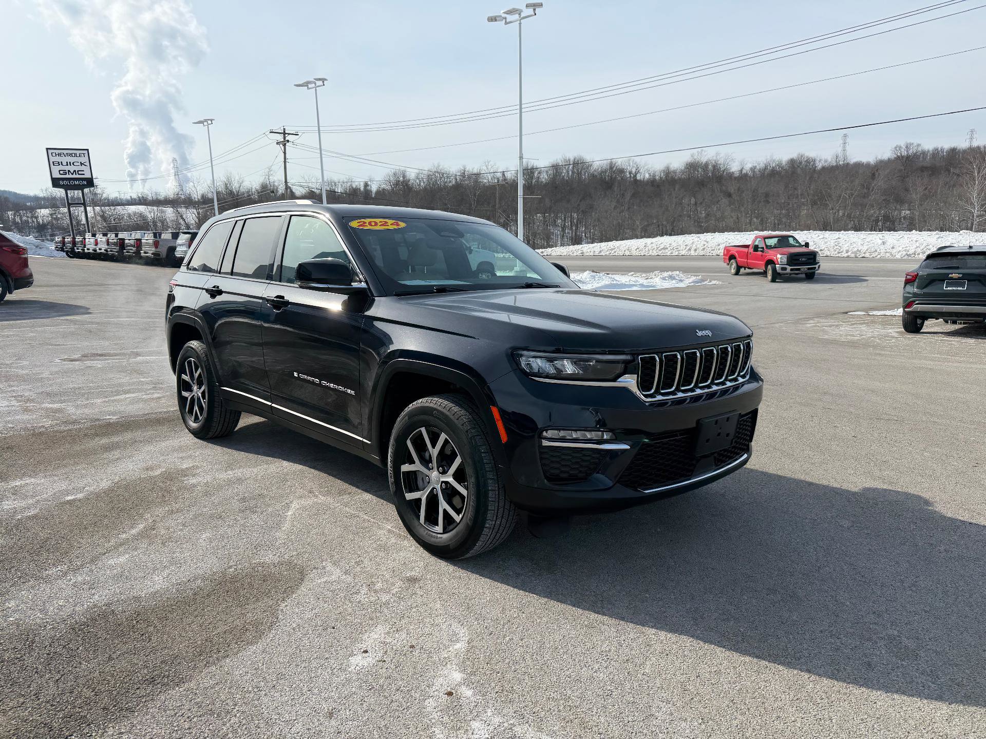 Used 2024 Jeep Grand Cherokee Limited image 7