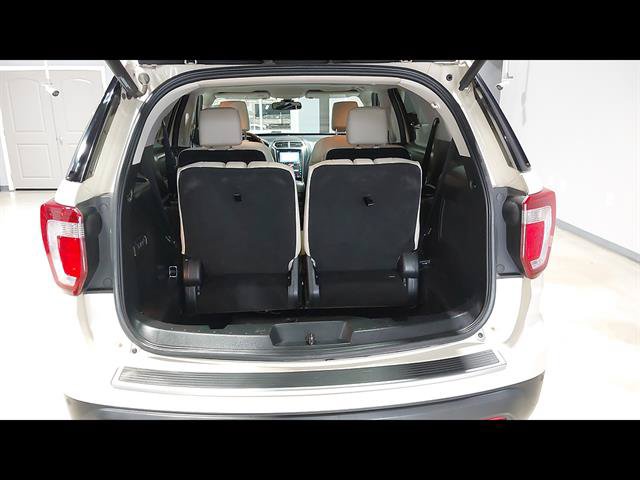 Used 2018 Ford Explorer Platinum AWD/4WD image 22