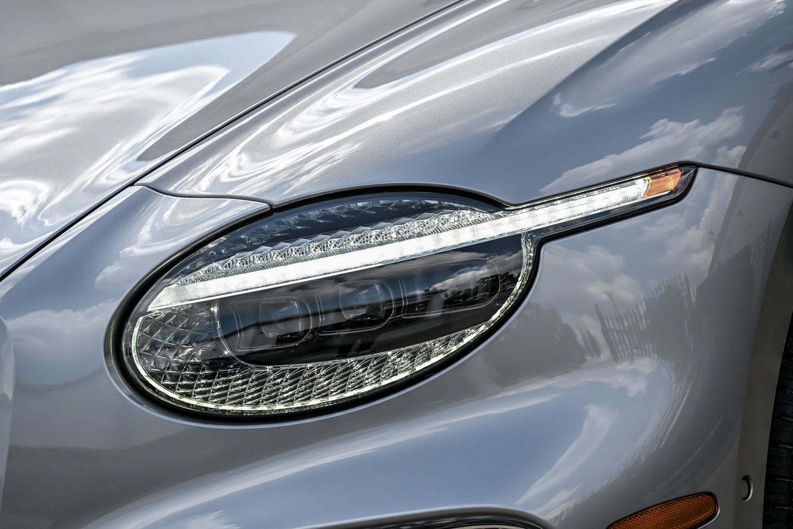 New 2026 Bentley Continental GT Azure AWD/4WD image 7