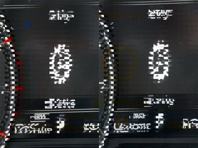 Used 2024 Mitsubishi Outlander SE image 16