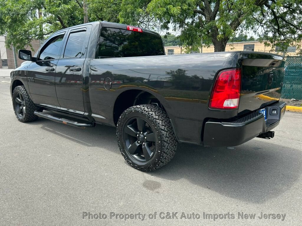 Used 2018 RAM 1500 Express w/ Black Ram 1500 Express Group AWD/4WD image 16