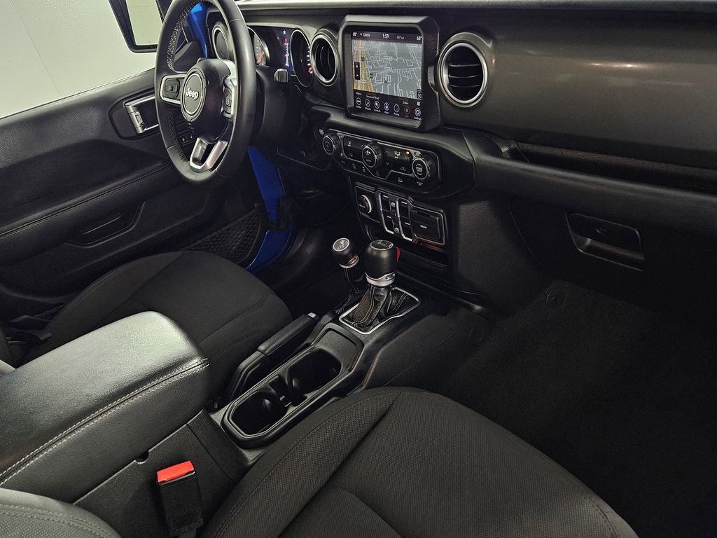 Used 2023 Jeep Gladiator Overland AWD/4WD image 30