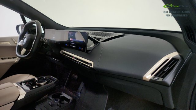 Used 2024 BMW iX xDrive50 w/ Premium Package AWD/4WD image 38