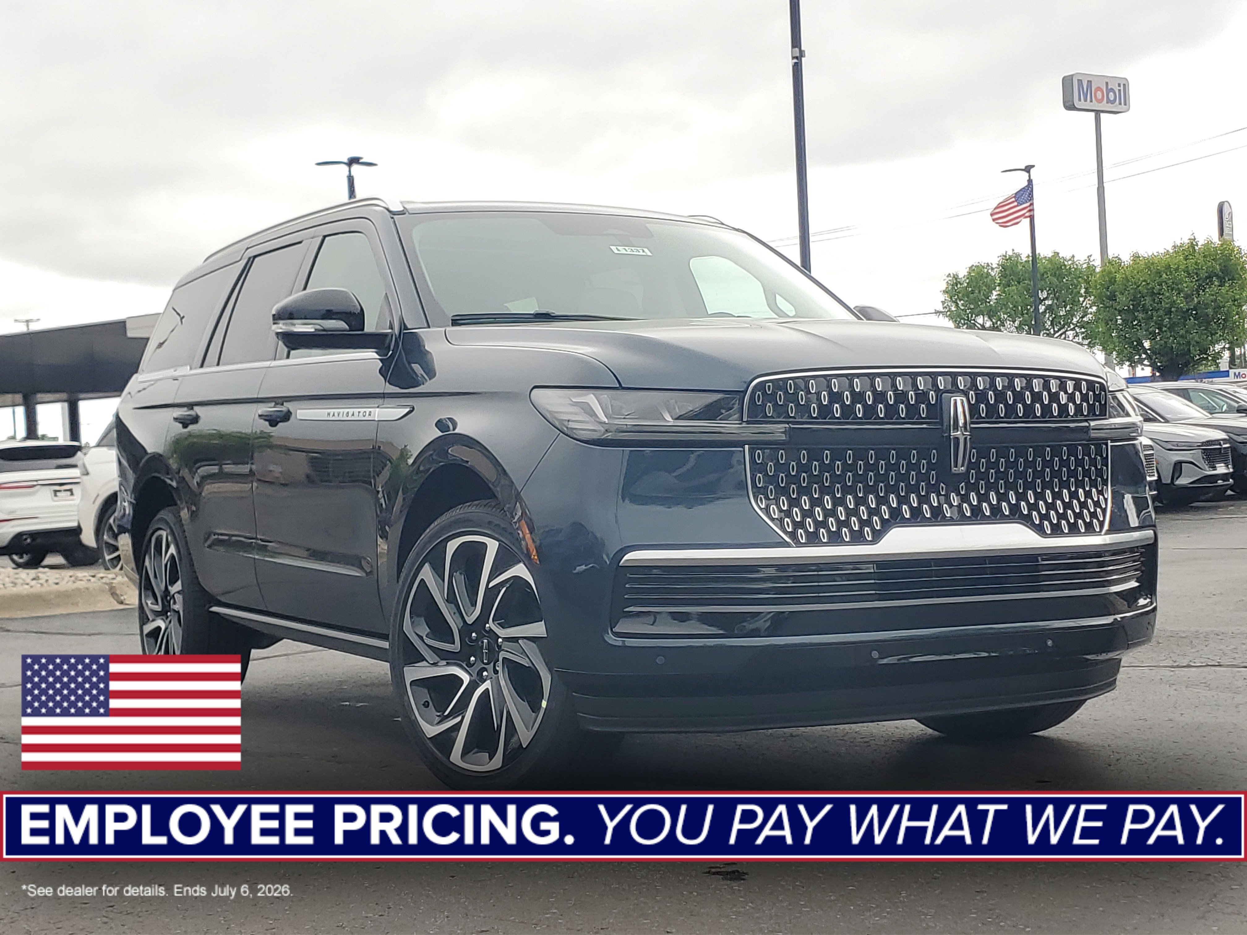 New 2026 Lincoln Navigator Reserve AWD/4WD image 1