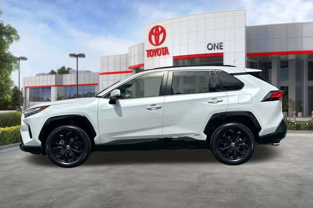 Certified 2024 Toyota RAV4 SE AWD/4WD image 9