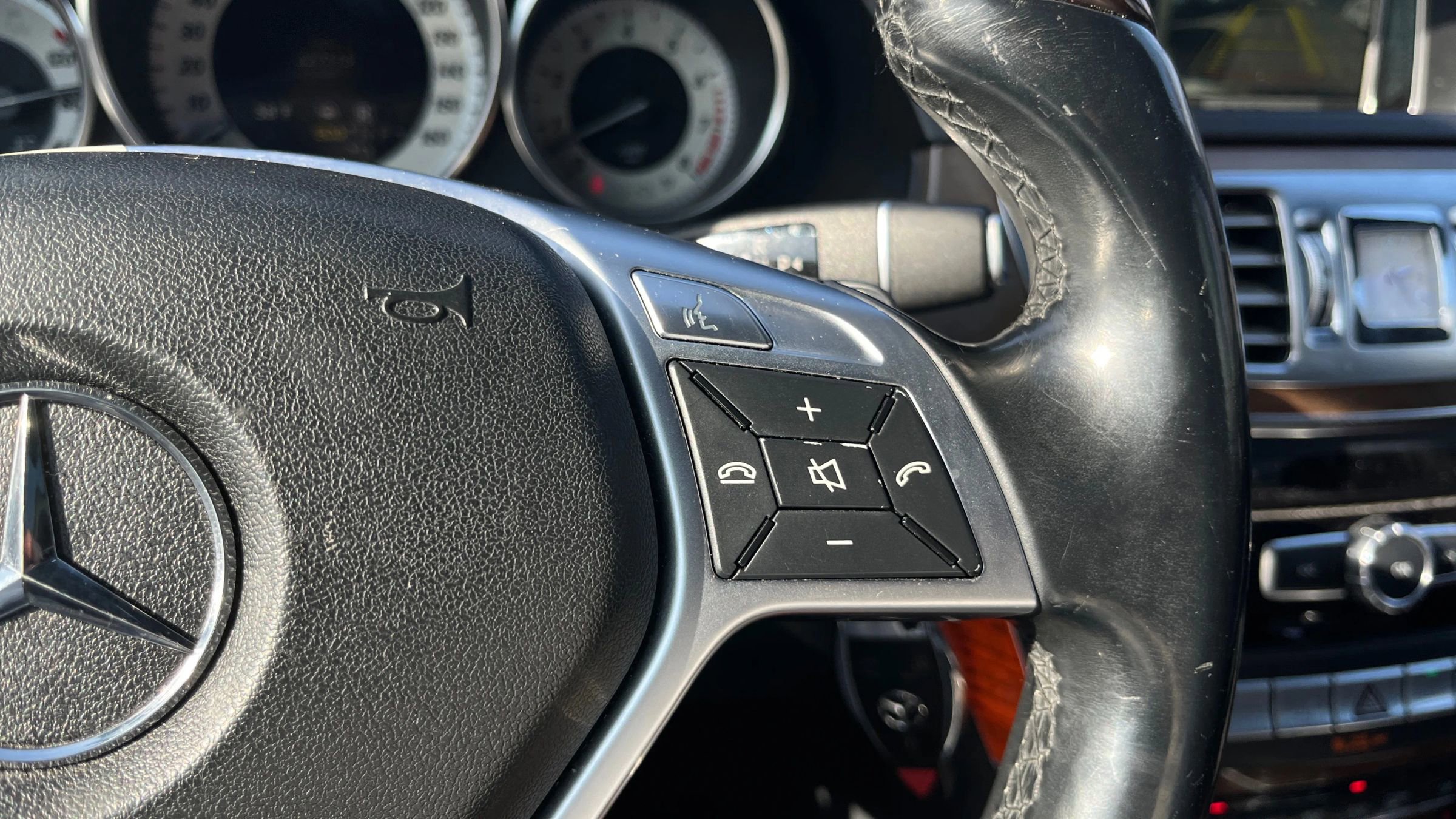 Used 2014 Mercedes-Benz E 350 4MATIC Wagon image 26