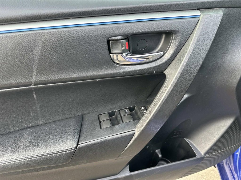 Used 2015 Toyota Corolla S image 15