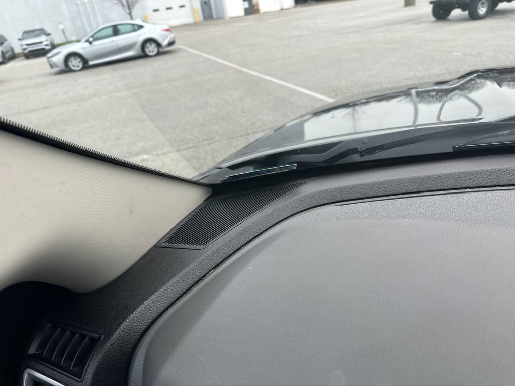 Used 2017 RAM 1500 Classic SLT image 12