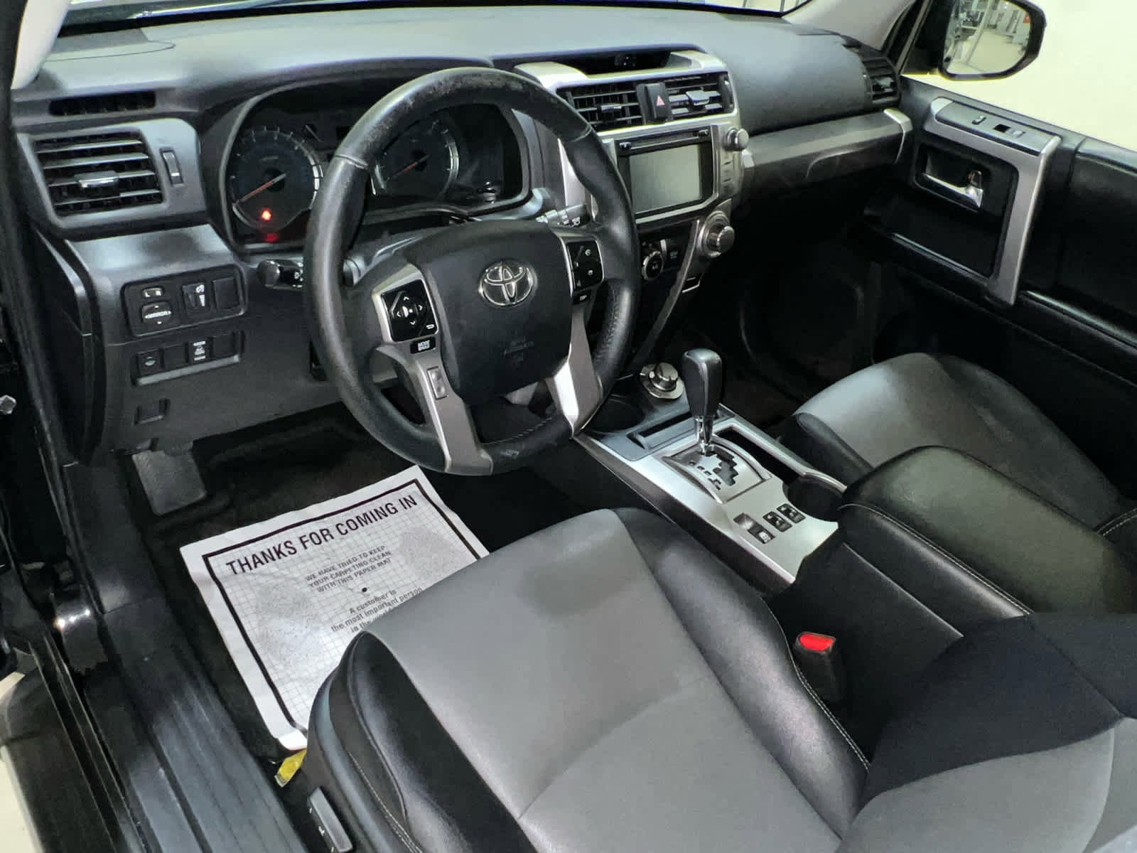 Used 2016 Toyota 4Runner SR5 Premium w/ Convenience Package image 15