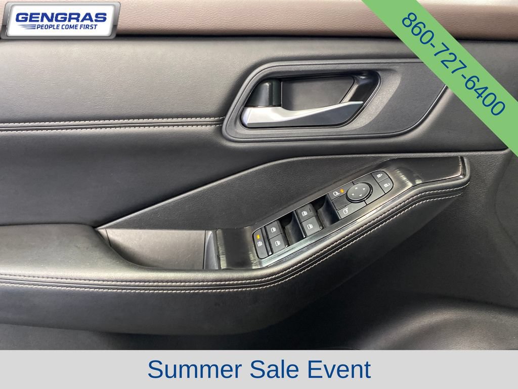 Used 2023 Nissan Rogue SV w/ SV Premium B Package AWD/4WD image 14