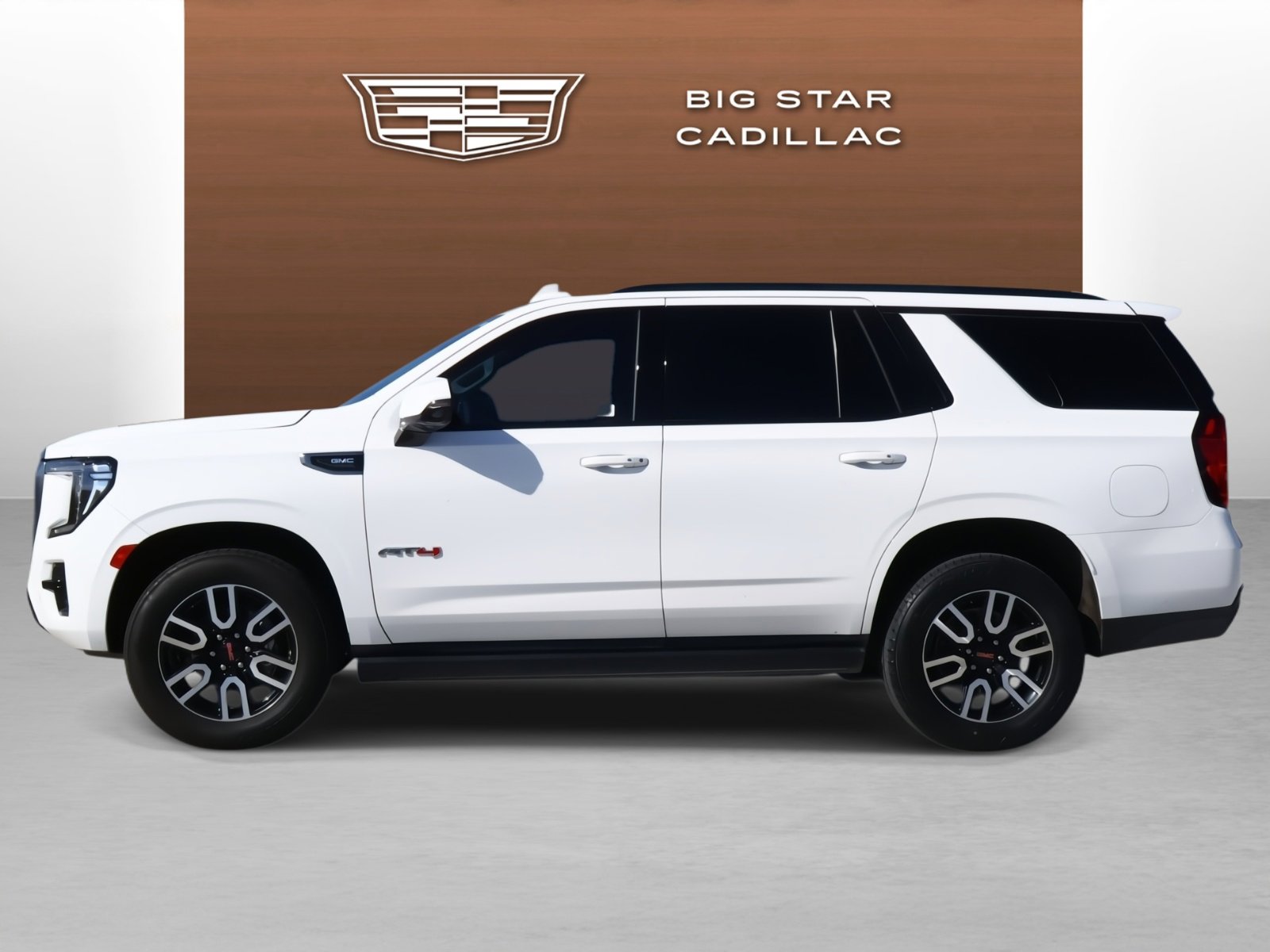 Used 2023 GMC Yukon AT4 w/ AT4 Premium Package image 2