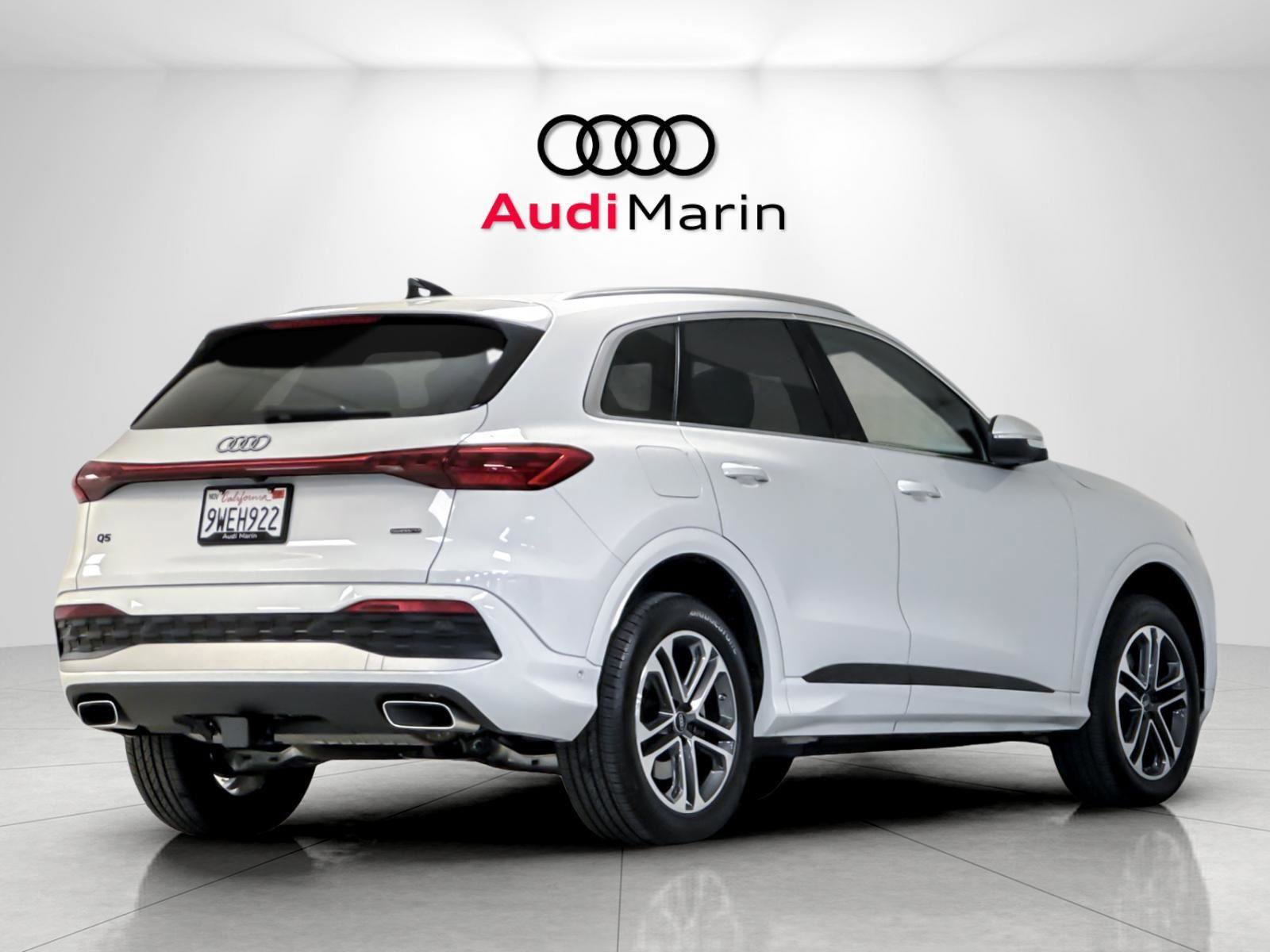 Certified 2025 Audi Q5 Premium w/ Convenience Package image 5