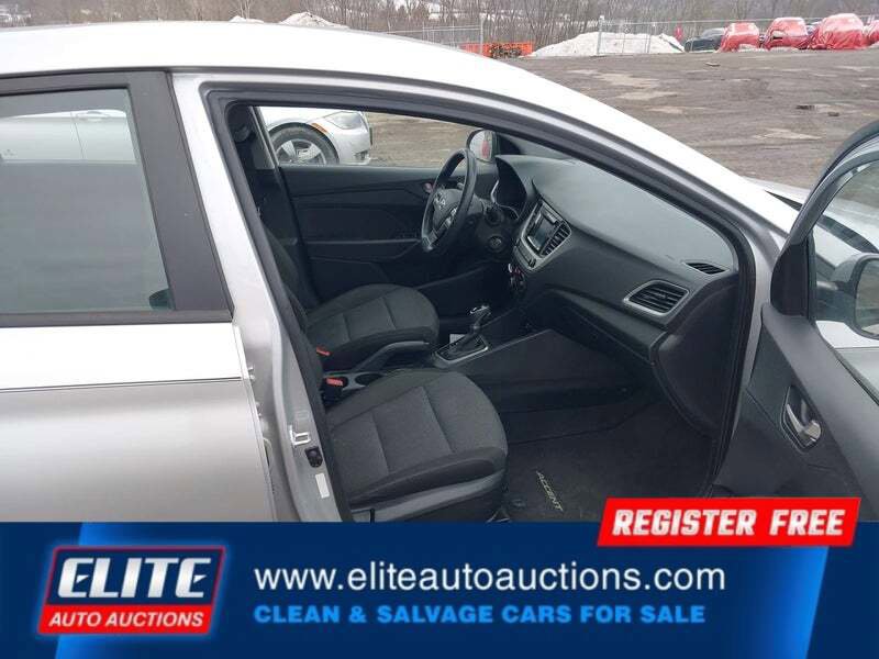 Used 2019 Hyundai Accent SE image 9